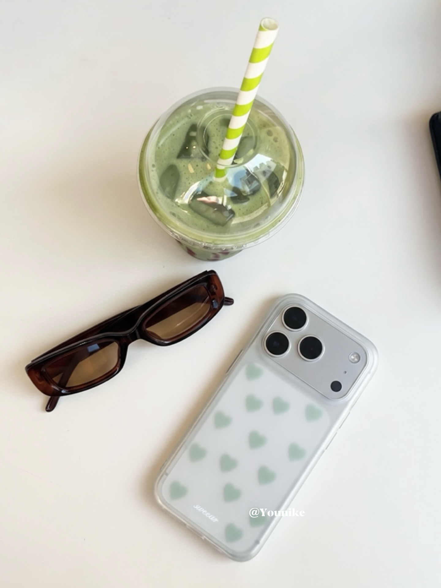 Cover per iPhone Duo 18 17 Air - Usb Charger recensione e prezzo